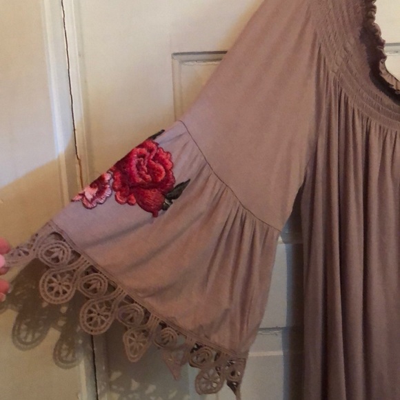 Dress - Picture 2 of 3